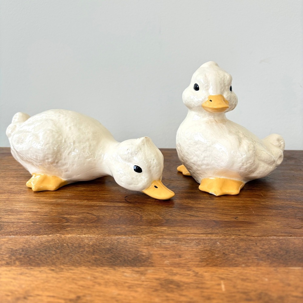Vintage White Ceramic Duckling Figurines Pair Farmhouse Decor 5.5 Inch